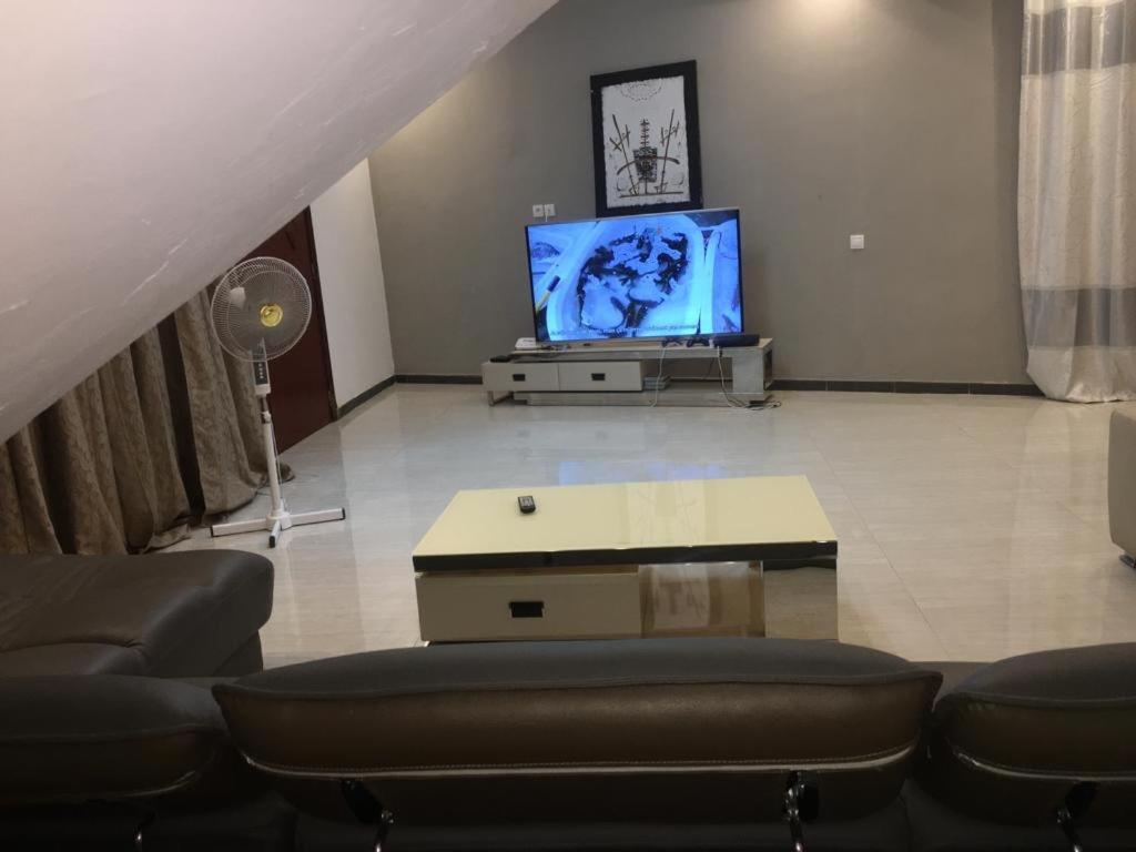 SALY - Villa Kage 6 chambres -Climatisation - Wifi - Eau chaude - Billard - Playstation - Ping pong - Canal Plus Extérieur photo