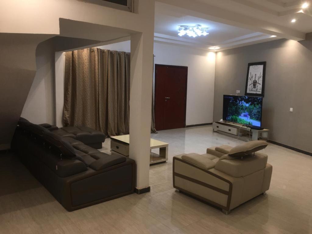 SALY - Villa Kage 6 chambres -Climatisation - Wifi - Eau chaude - Billard - Playstation - Ping pong - Canal Plus Extérieur photo